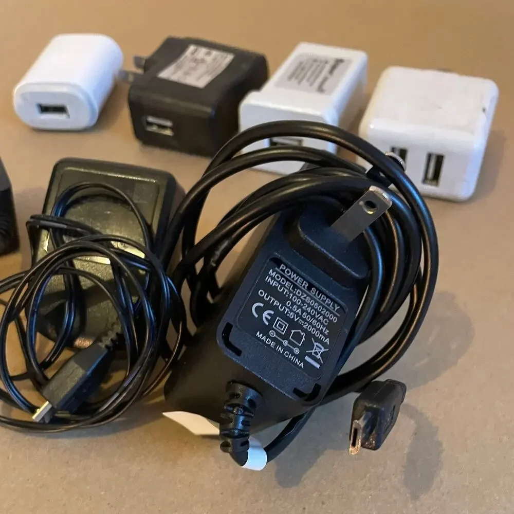 Lot of 7 Assorted Used AC Power Adapters Travel Wall Chargers with 3 Micro USB